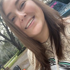 Meet your Posher, Chey